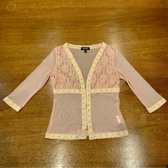 Allure y2k pink mesh and lace sheer top with cream lace details and hook closure - Picture 4 of 10